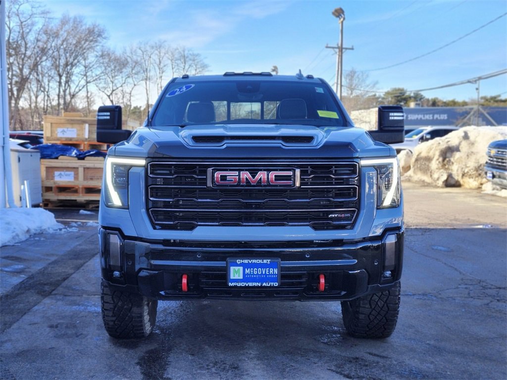 Used 2024 GMC Sierra 2500 AT4X image 8