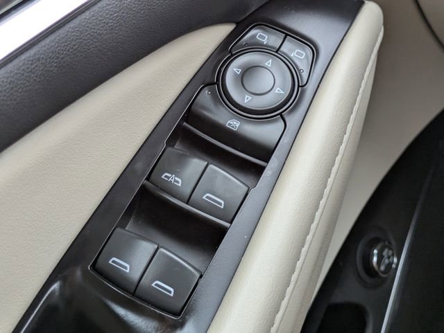 Used 2019 Buick Enclave Essence FWD image 24