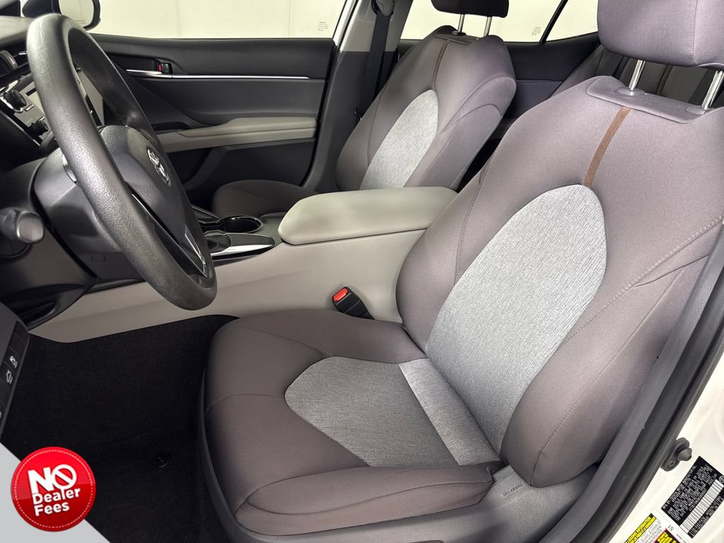 Used 2019 Toyota Camry LE FWD image 9