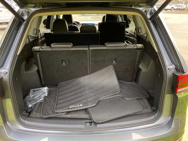 Used 2024 Volkswagen Atlas SEL Premium R-Line image 30