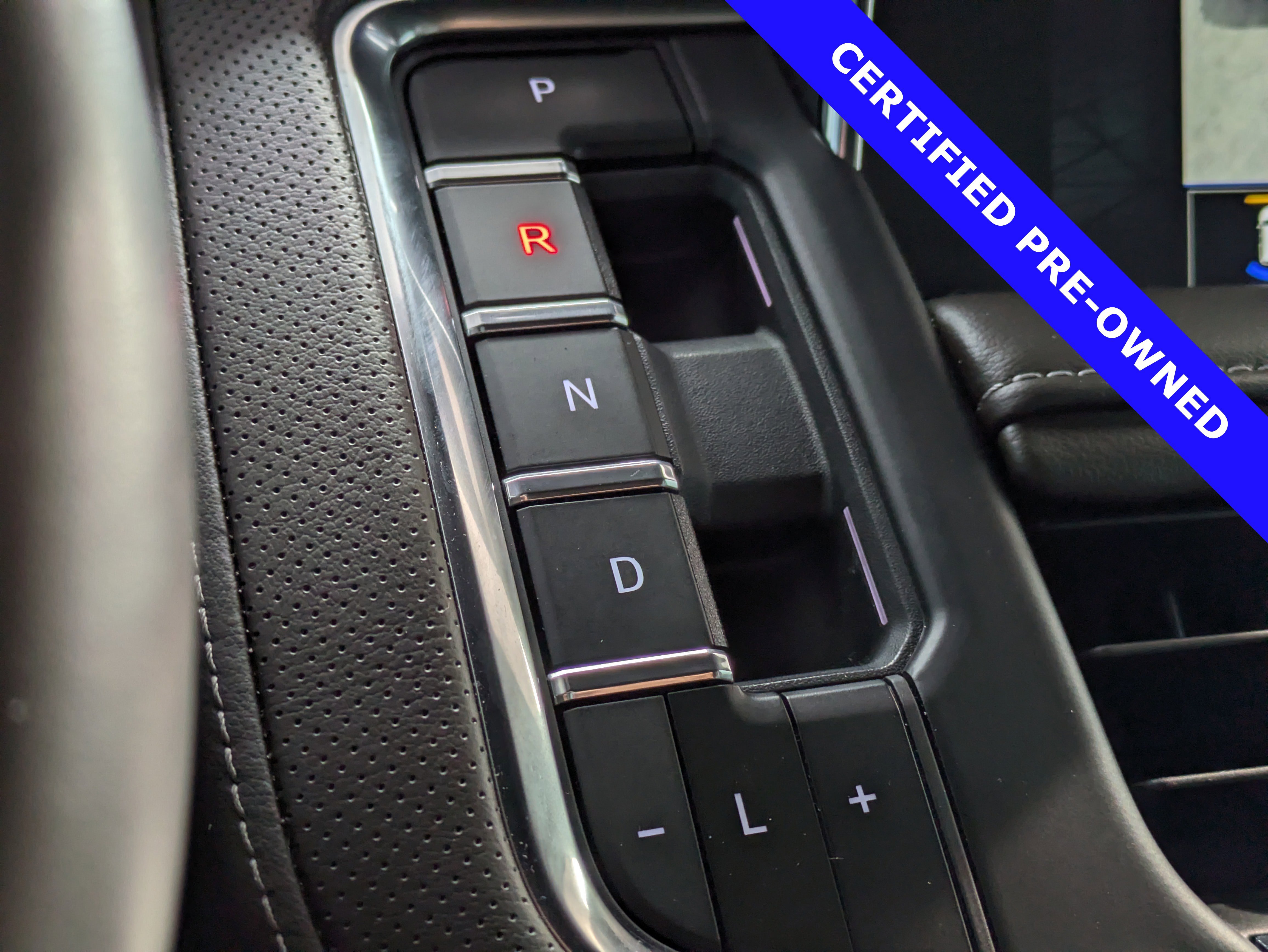 Used 2023 GMC Yukon SLT w/ SLT Luxury Package image 33