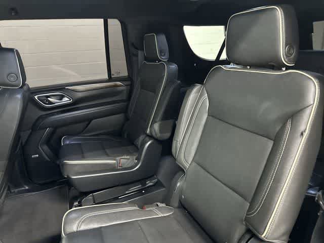 Used 2023 Chevrolet Suburban Premier AWD/4WD image 14