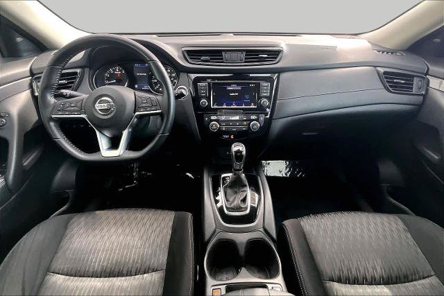 Certified 2020 Nissan Rogue SV FWD image 15