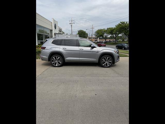New 2026 Volkswagen Atlas SEL Premium R-Line AWD/4WD image 3