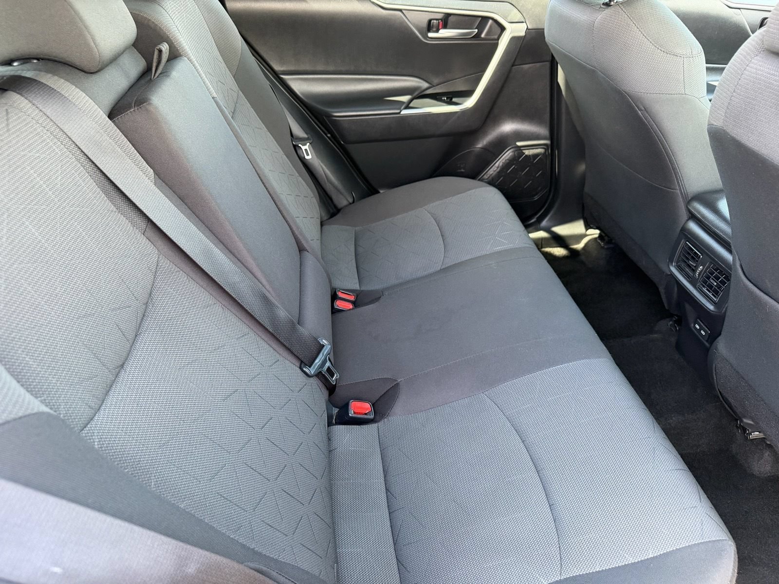 Used 2024 Toyota RAV4 XLE FWD image 14