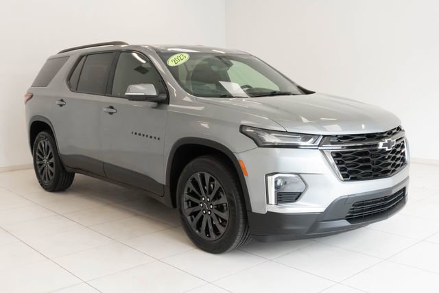 Used 2023 Chevrolet Traverse RS image 7
