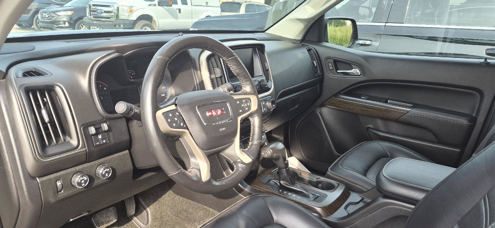 Used 2017 GMC Canyon Denali AWD/4WD image 8