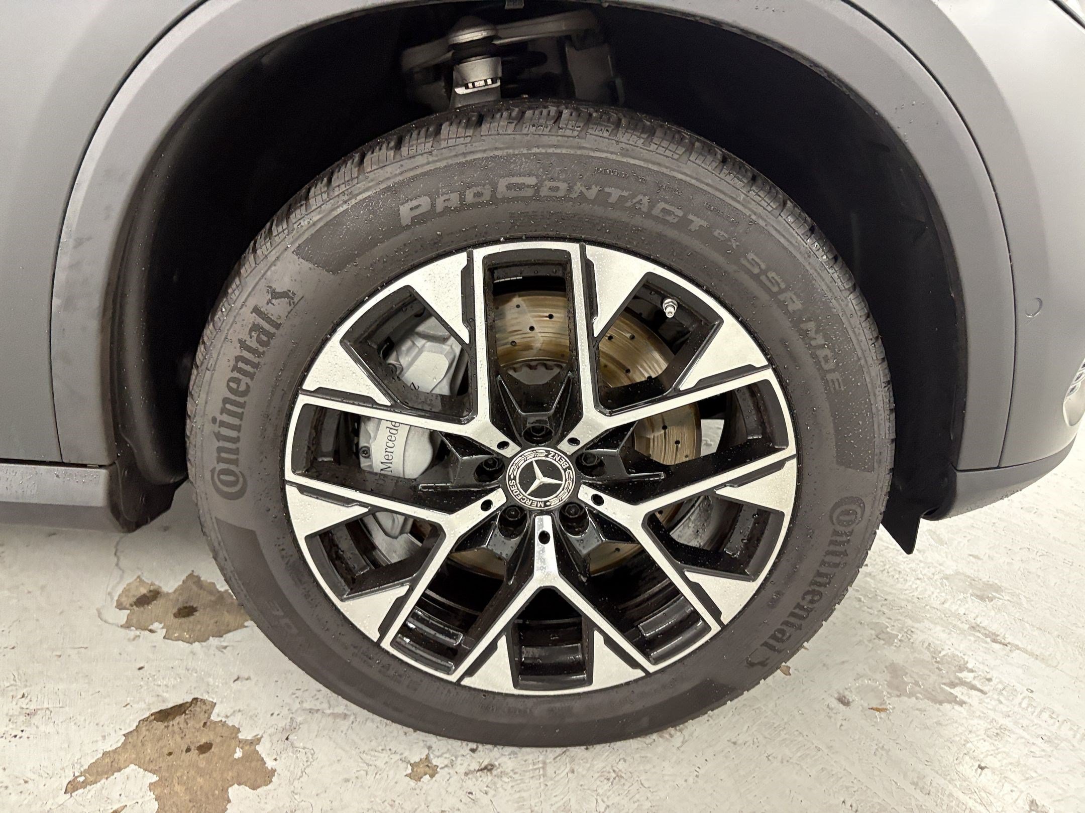 Used 2025 Mercedes-Benz GLC 350e 4MATIC image 13