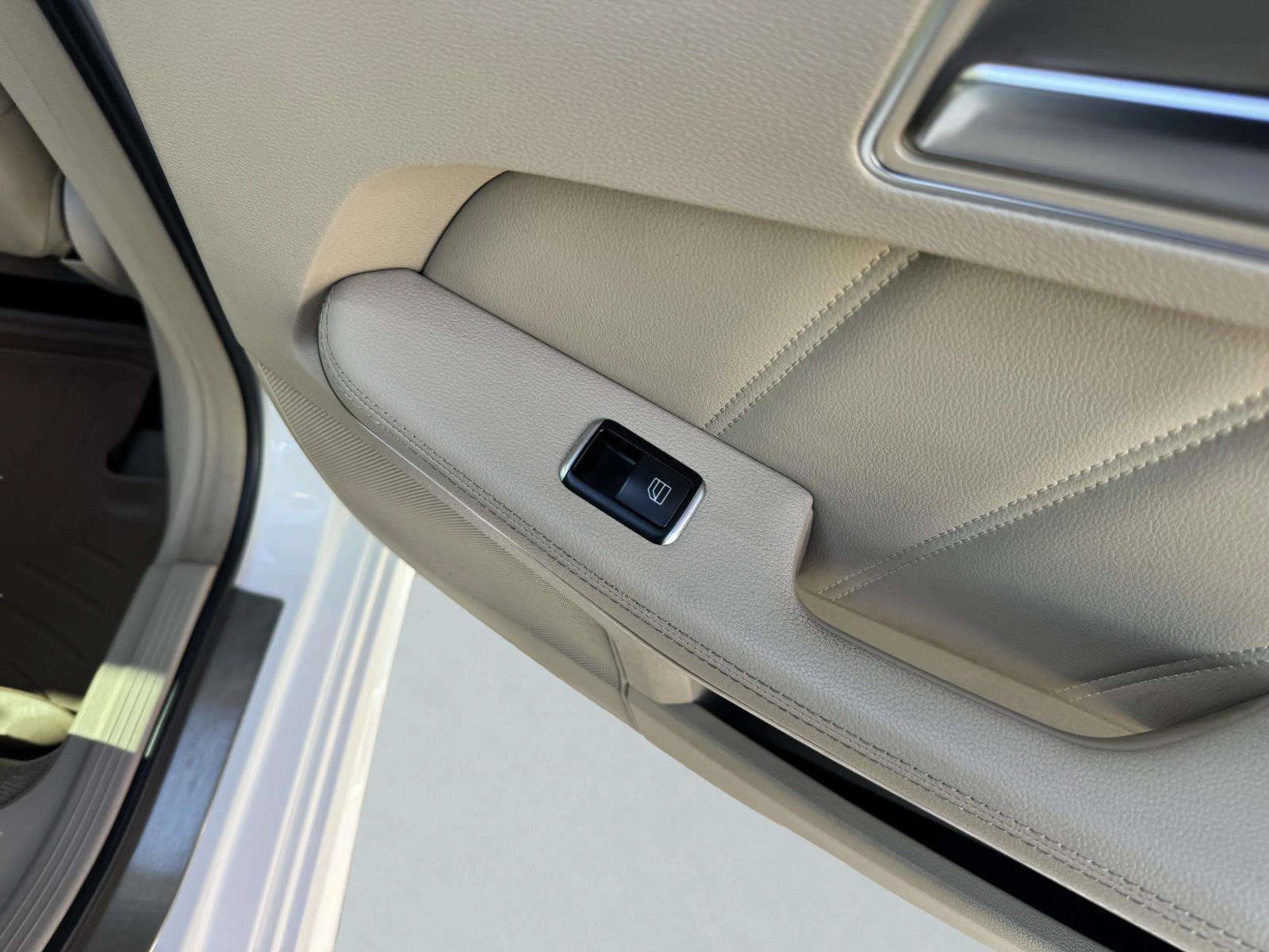 Used 2012 Mercedes-Benz E 63 AMG Sedan image 46