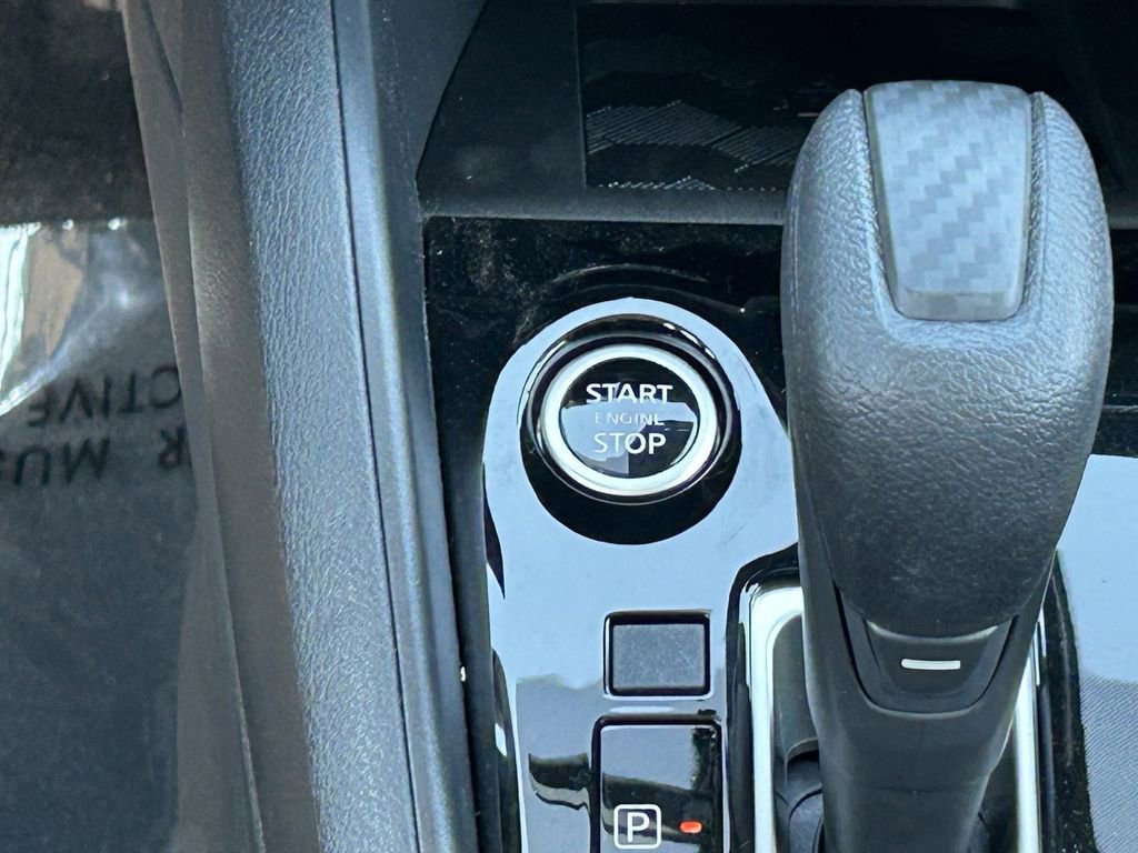 New 2025 Nissan Versa SV image 15