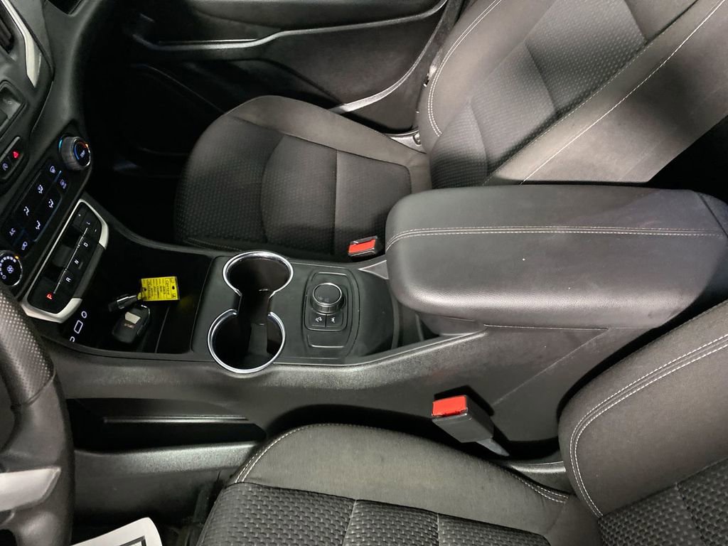 Used 2023 GMC Terrain SLE image 20