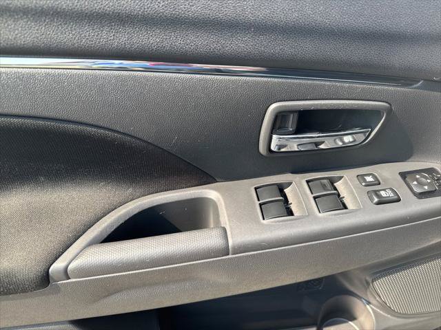 Used 2024 Mitsubishi Outlander Sport SE AWD/4WD image 12