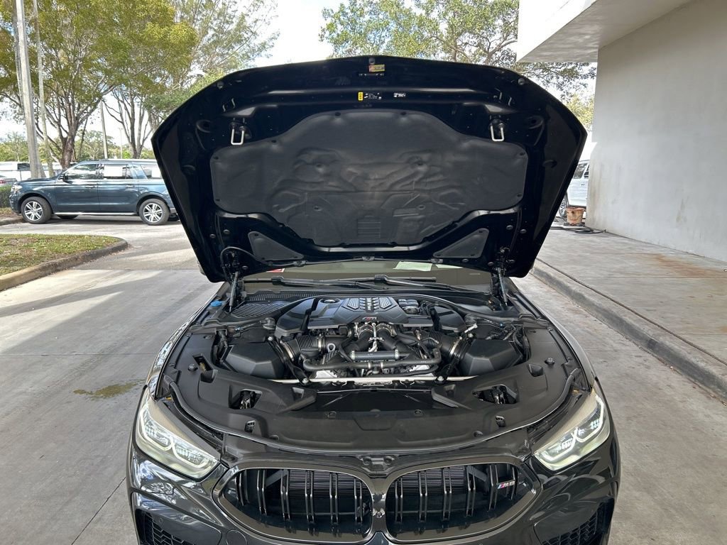 Used 2020 BMW M8 Base image 11