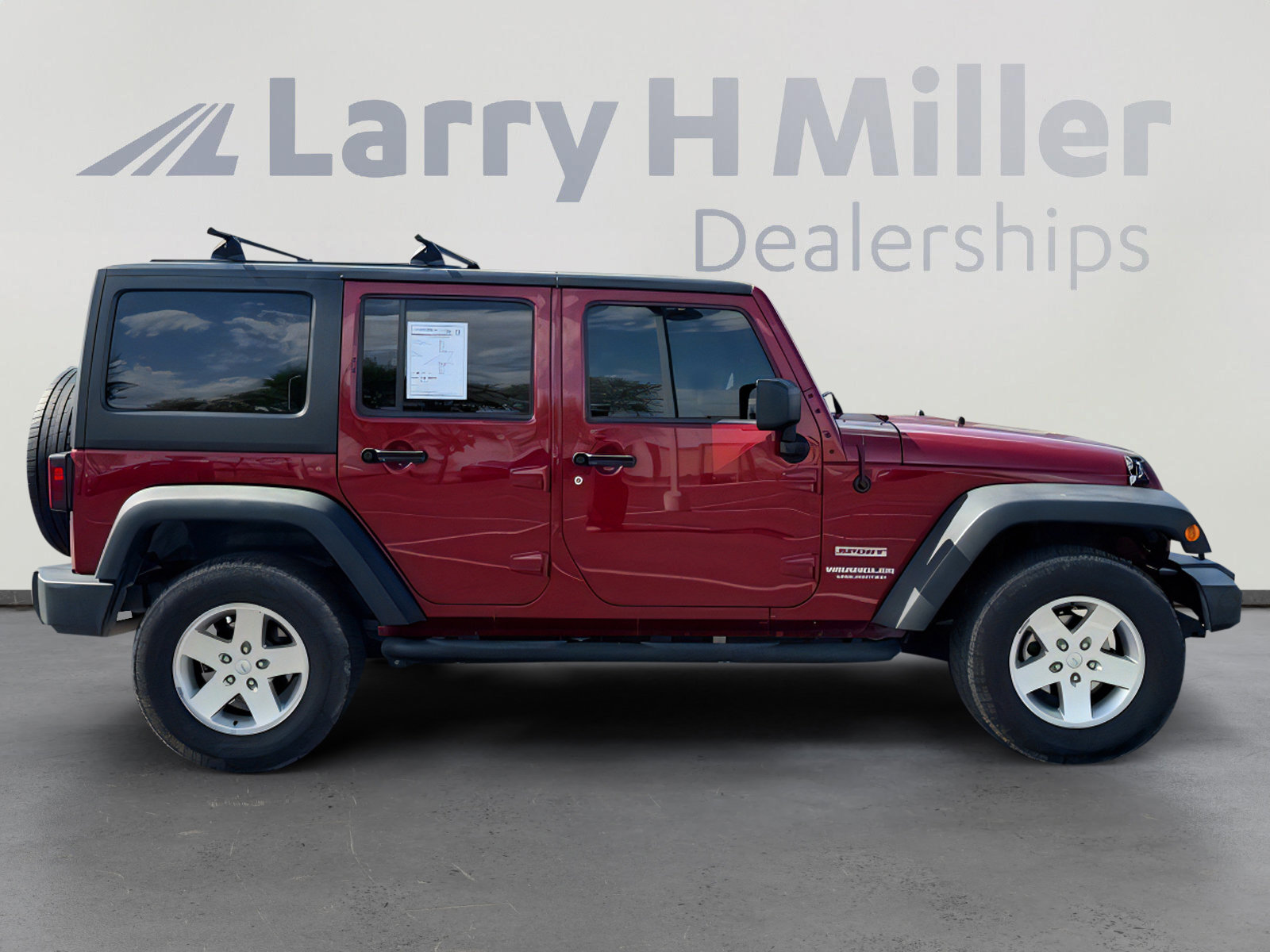 Used 2012 Jeep Wrangler Unlimited Sport image 7