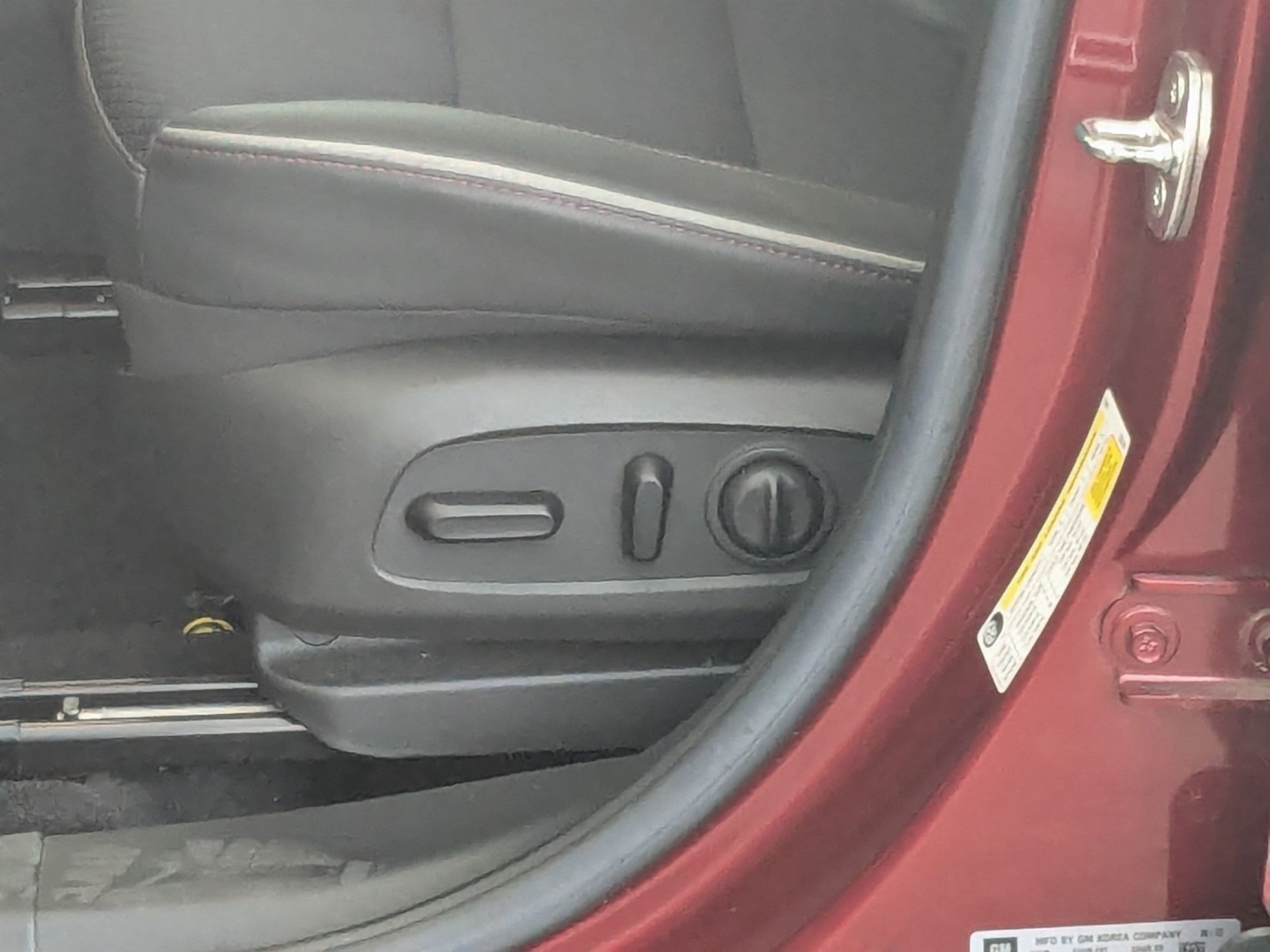 Used 2022 Chevrolet TrailBlazer RS w/ Technology Package image 12