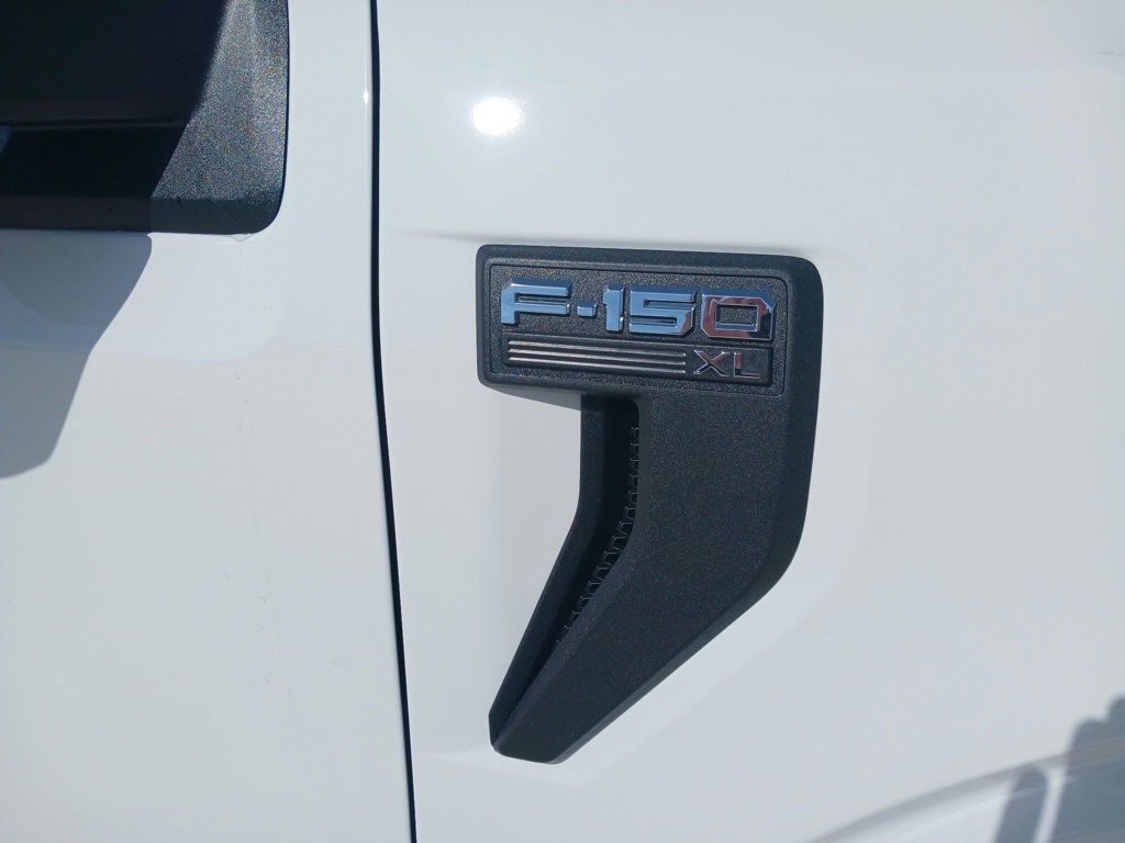 New 2025 Ford F150 XL w/ Equipment Group 103A High image 39