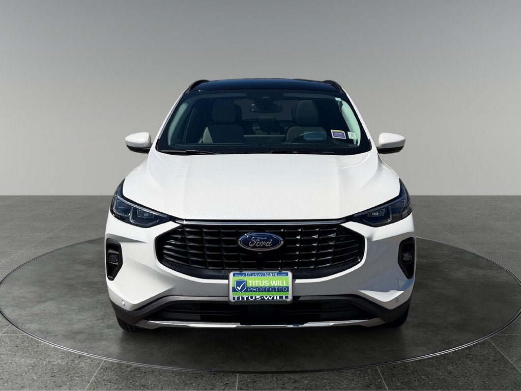 Used 2025 Ford Escape SE w/ PHEV Premium Package FWD image 2