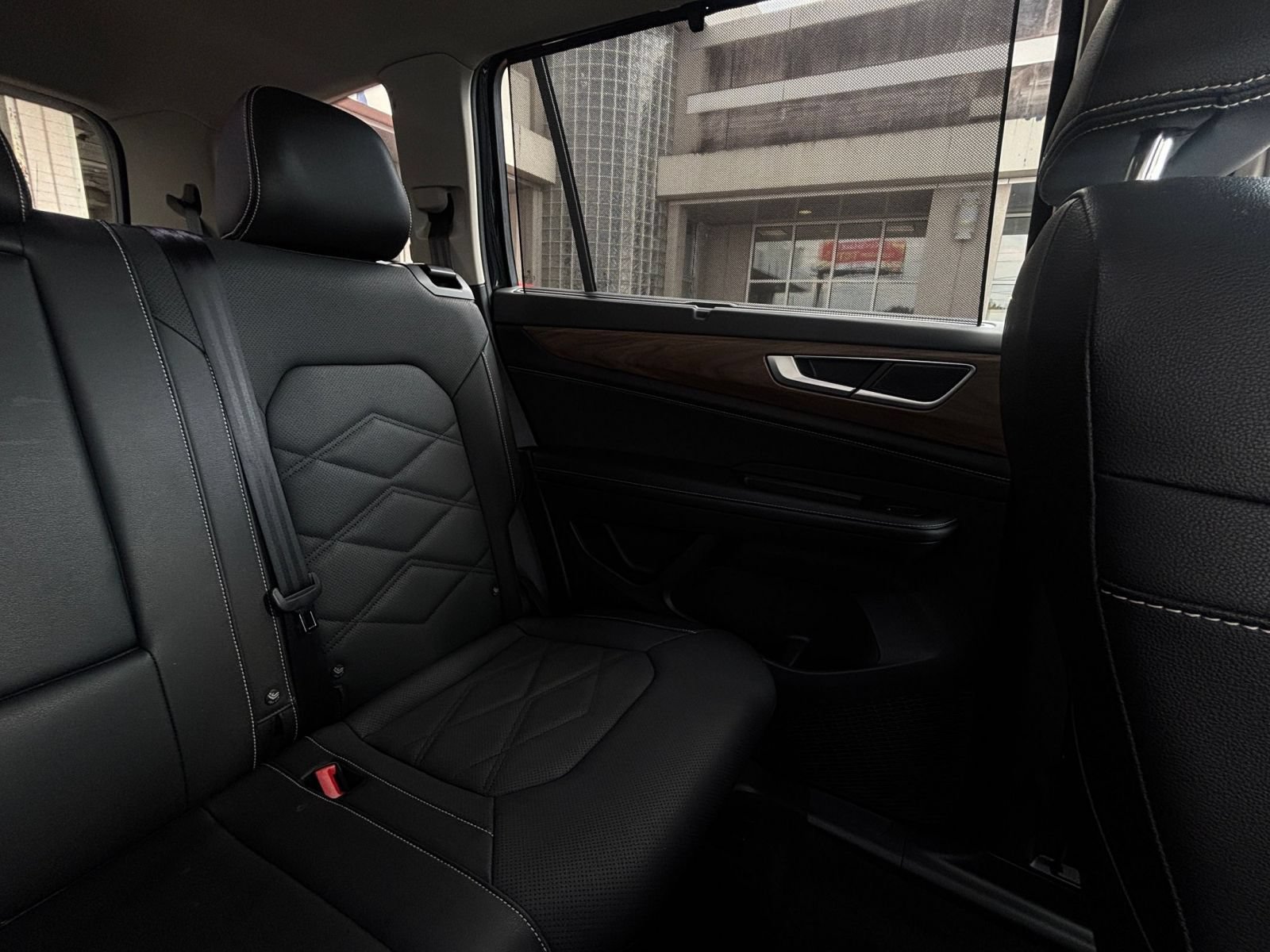 Used 2026 Volkswagen Atlas SE FWD image 35