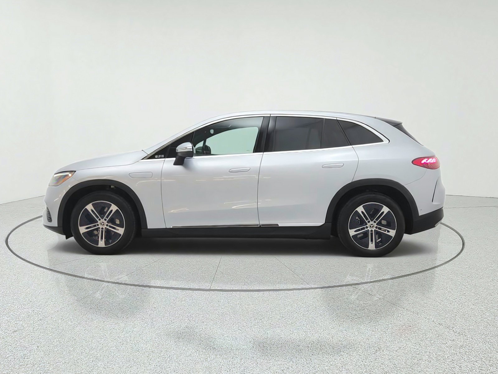 Certified 2023 Mercedes-Benz EQE 350+ SUV image 8