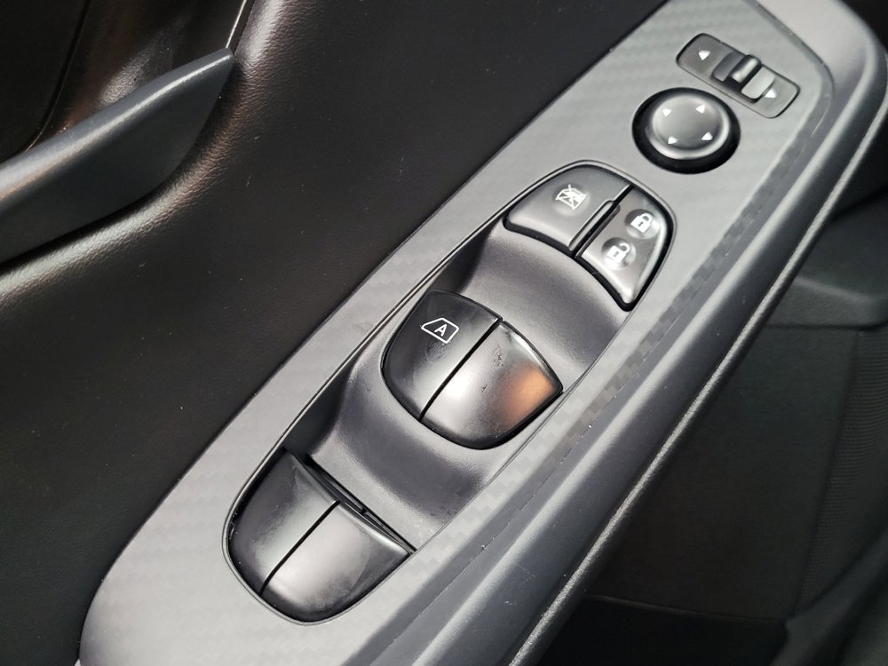 Used 2025 Nissan Sentra S FWD image 27