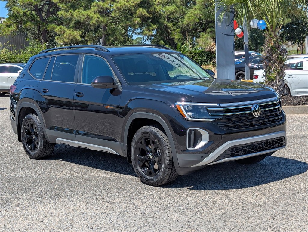 New 2026 Volkswagen Atlas Peak Edition image 9