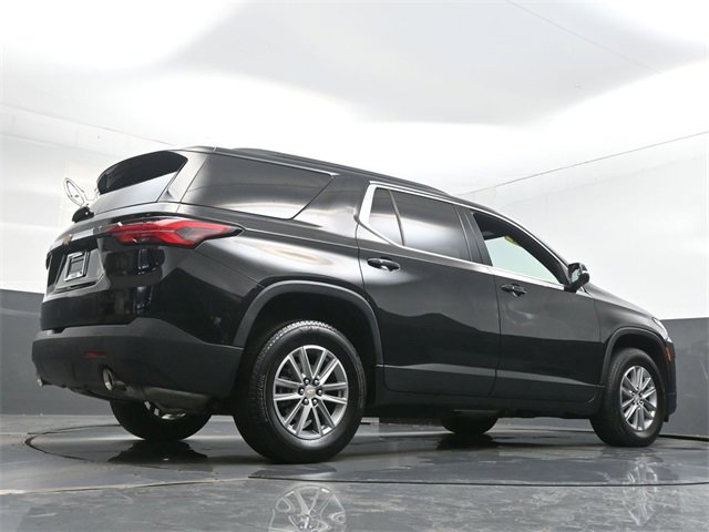Used 2023 Chevrolet Traverse LT image 33