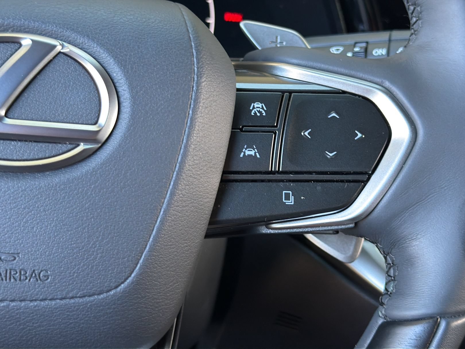 Used 2023 Lexus RX 350 FWD w/ Accessory Package image 22