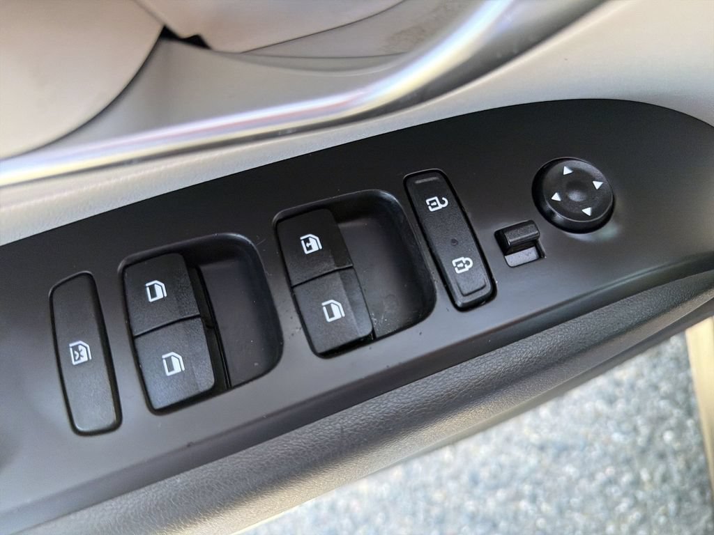Used 2022 Hyundai Tucson SE w/ Cargo Package AWD/4WD image 15