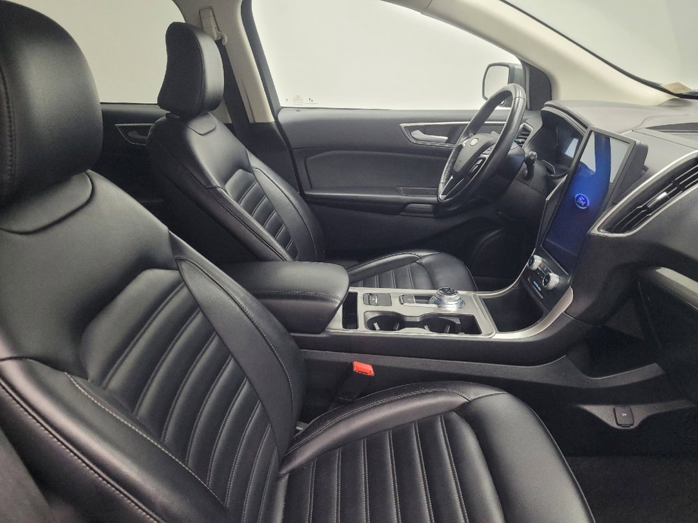 Used 2023 Ford Edge SEL image 21