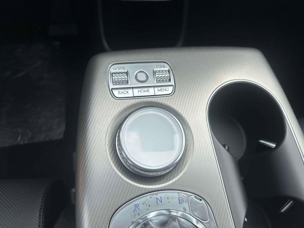 New 2025 Genesis GV60 Advanced image 28