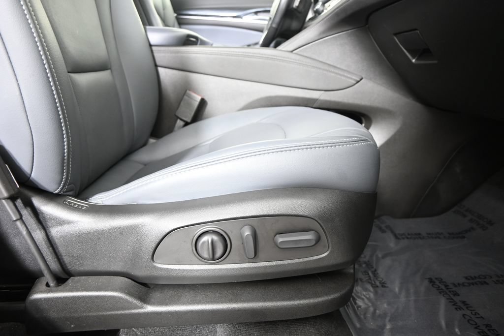 Used 2023 Buick Enclave Essence w/ Experience Buick Package AWD/4WD image 14