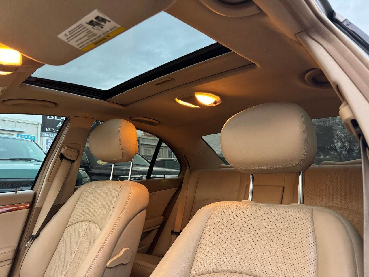 Used 2007 Mercedes-Benz E 350 Sedan image 18