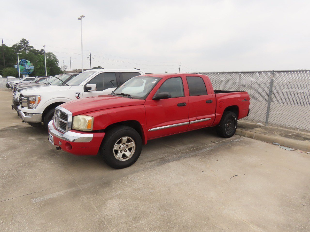 Used 2006 Dodge Dakota Laramie w/ TRX4 Off Road Group AWD/4WD image 2