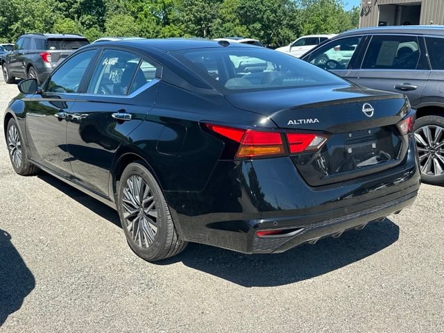 Used 2024 Nissan Altima 2.5 SV FWD image 4