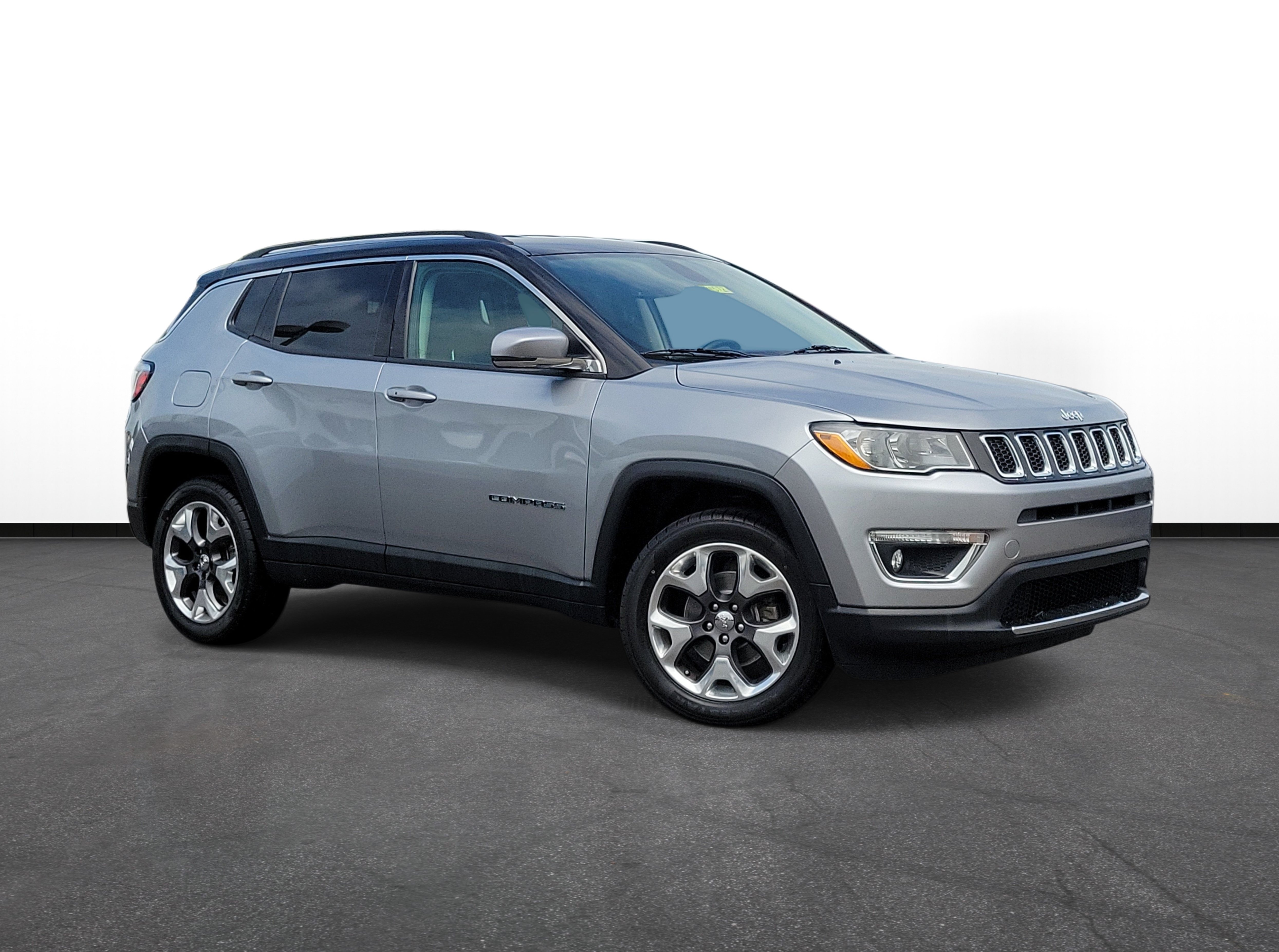 Used 2019 Jeep Compass Limited AWD/4WD image 1