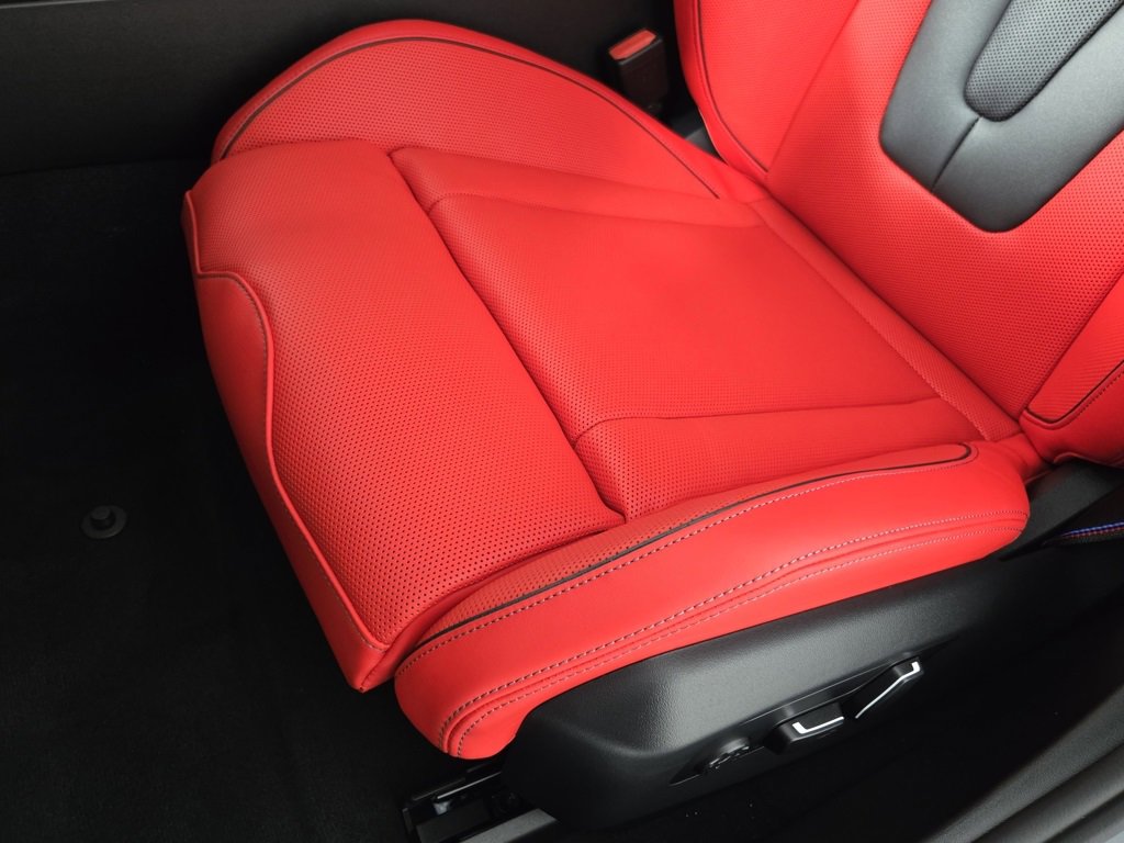 New 2026 BMW M5 w/ Executive Package image 14