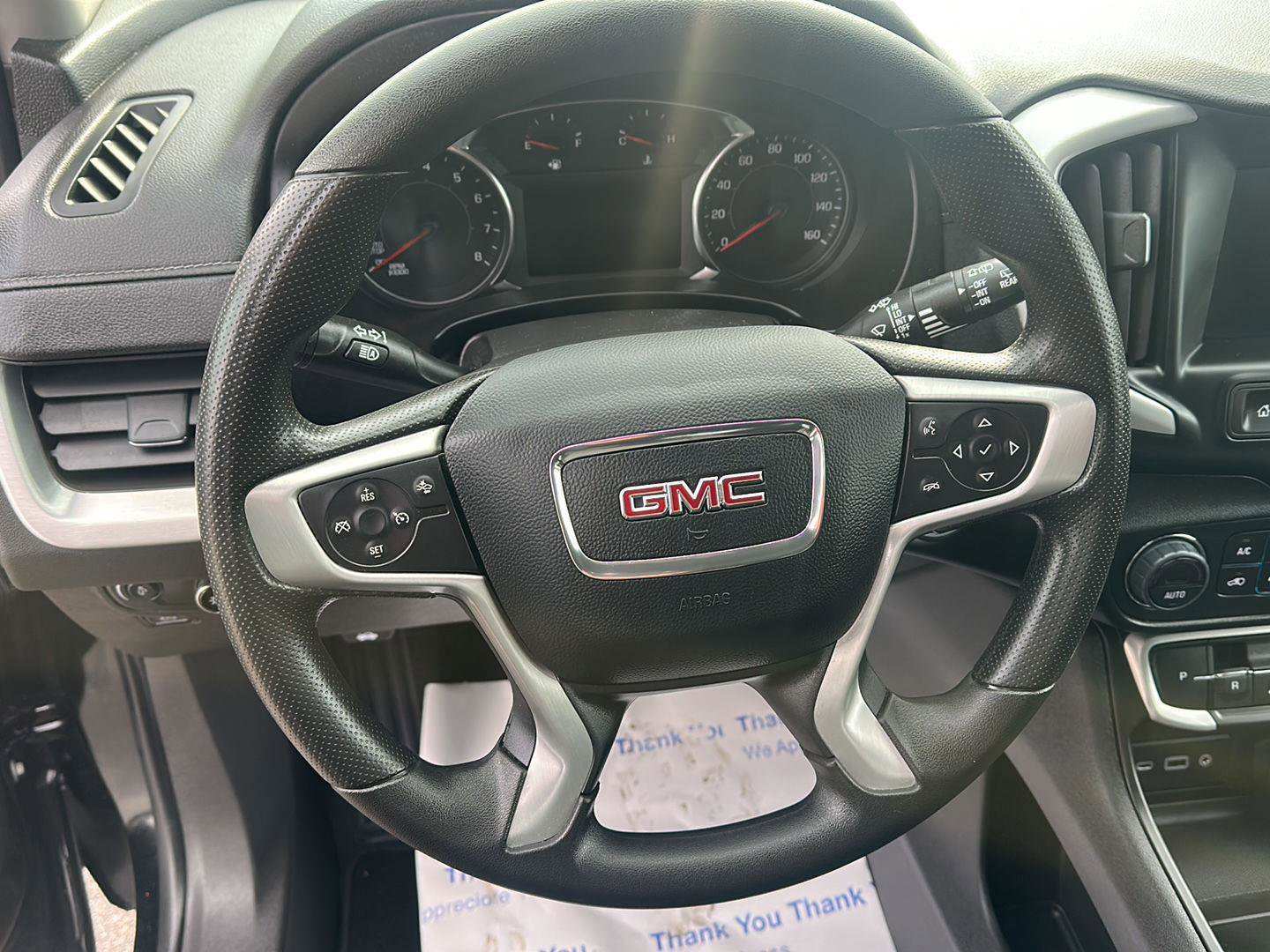 Used 2024 GMC Terrain SLE w/ Driver Convenience Package image 27