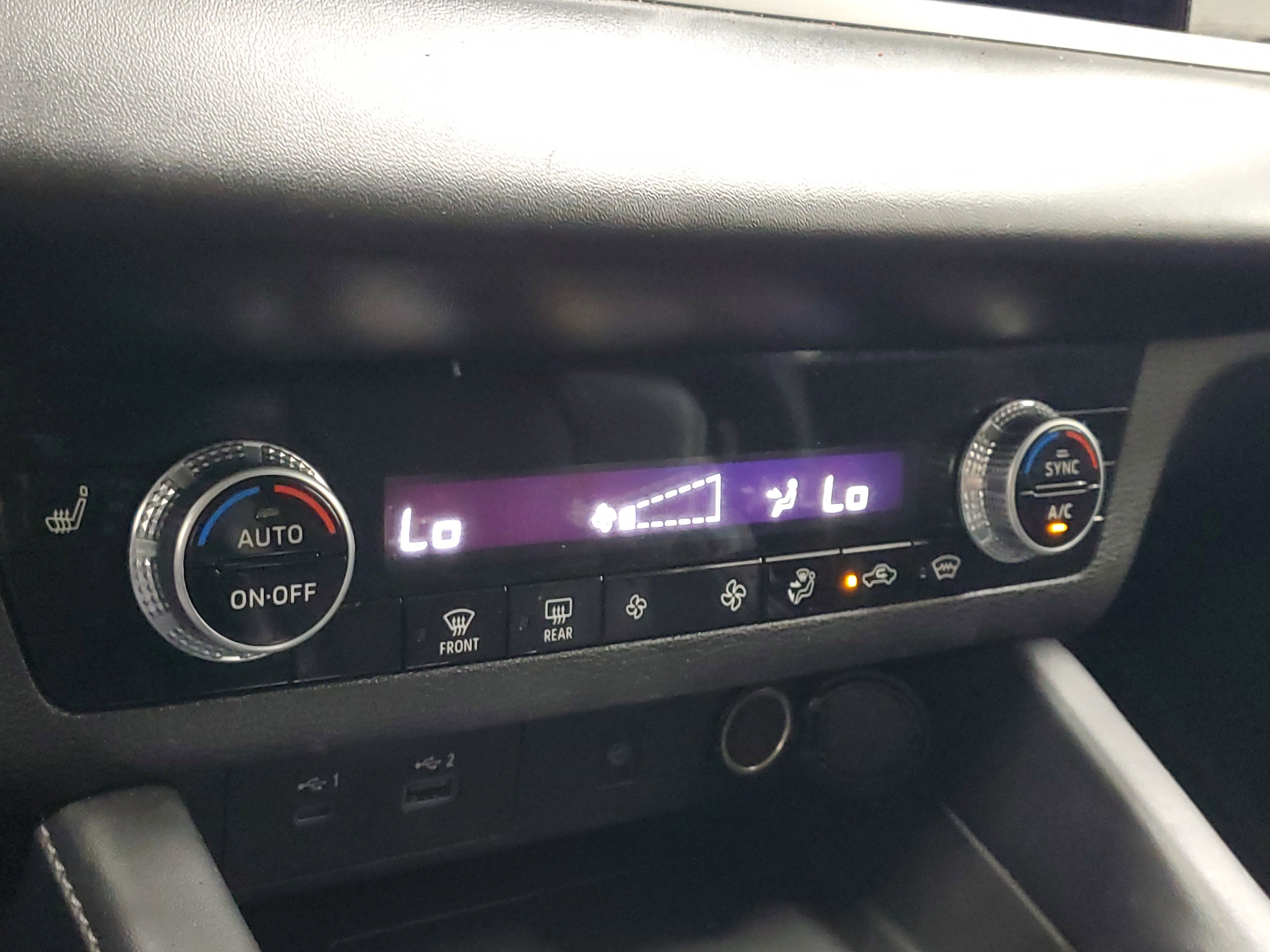 Used 2024 Mitsubishi Outlander SE AWD/4WD image 33