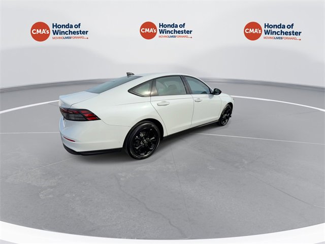 Certified 2025 Honda Accord SE image 9