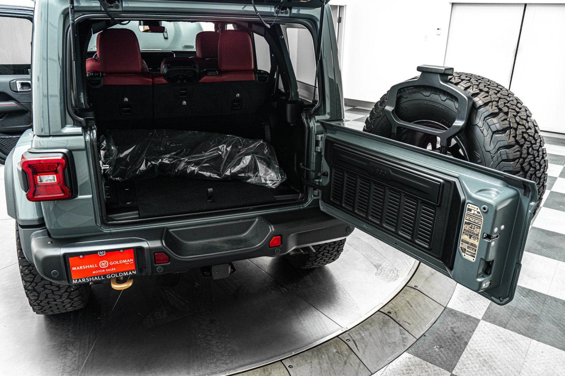 Used 2024 Jeep Wrangler Unlimited Rubicon 392 AWD/4WD image 19