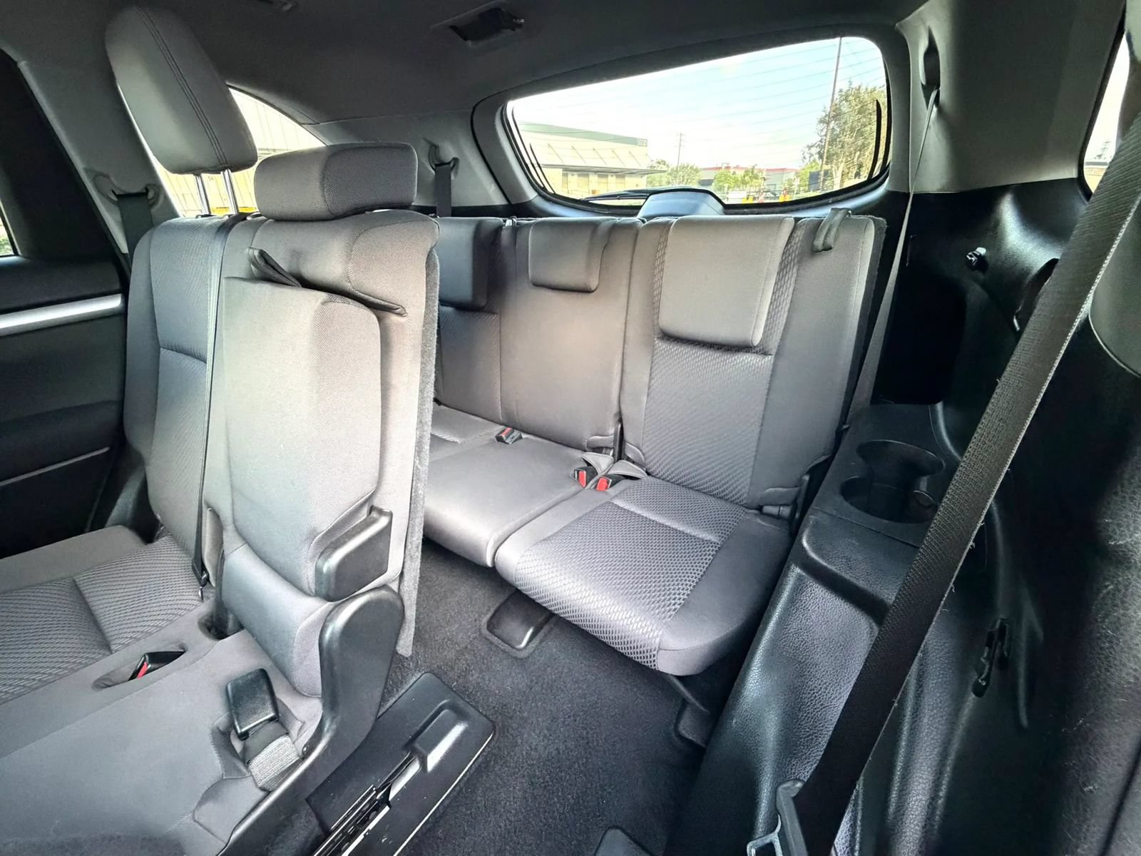Used 2014 Toyota Highlander LE FWD image 12