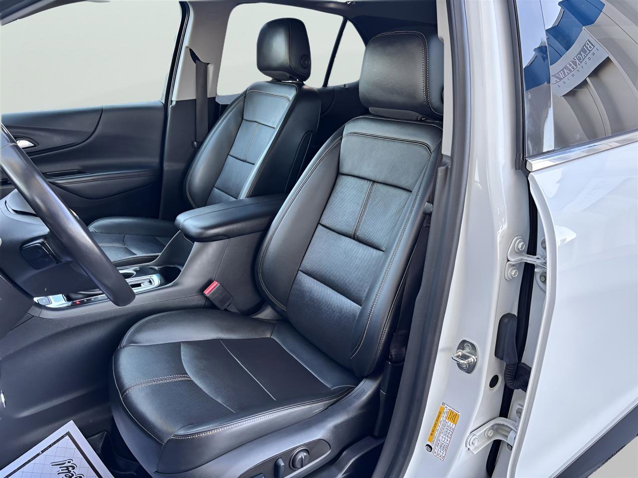 Used 2022 Chevrolet Equinox Premier image 12