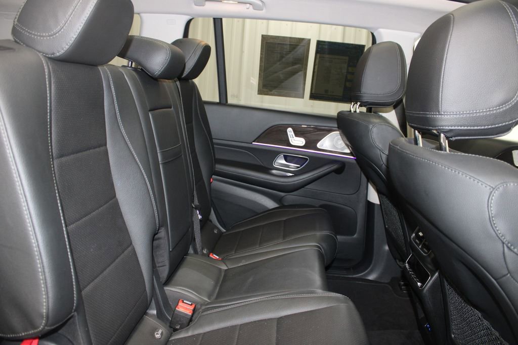Used 2024 Mercedes-Benz GLS 450 4MATIC image 29