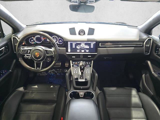 Used 2021 Porsche Cayenne GTS image 9