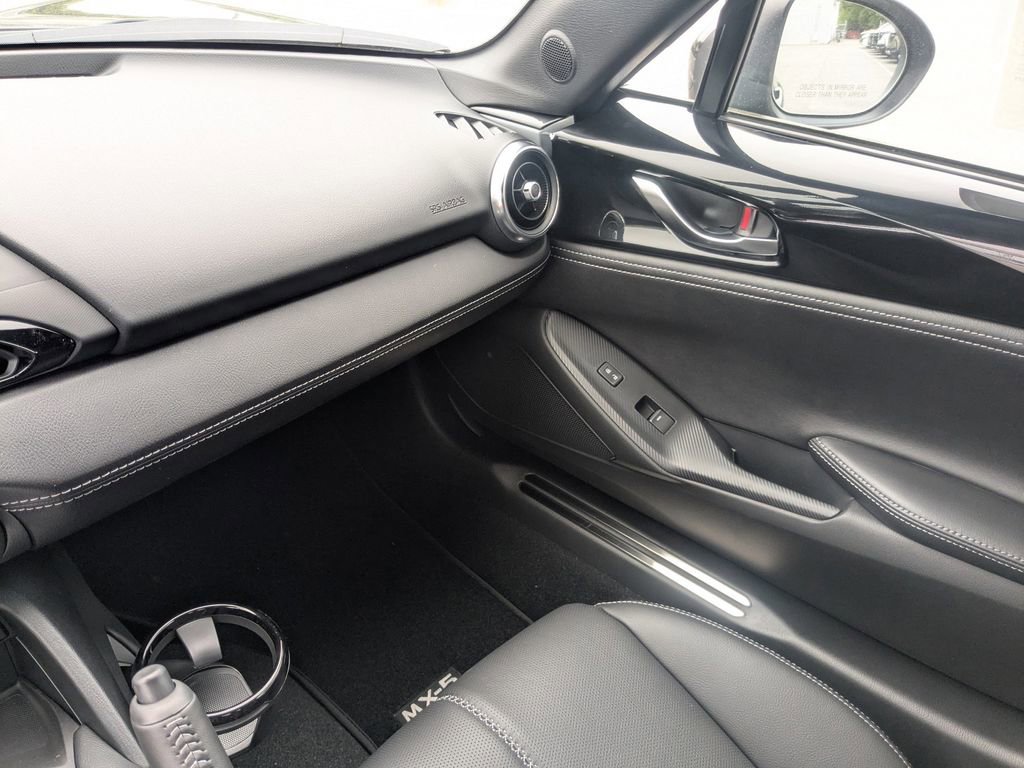 New 2026 MAZDA MX-5 Miata RF Grand Touring RWD image 17