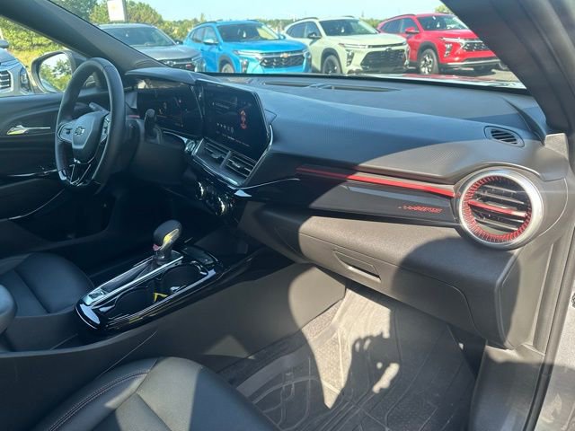 Certified 2024 Chevrolet Trax RS w/ Driver Confidence Package image 23