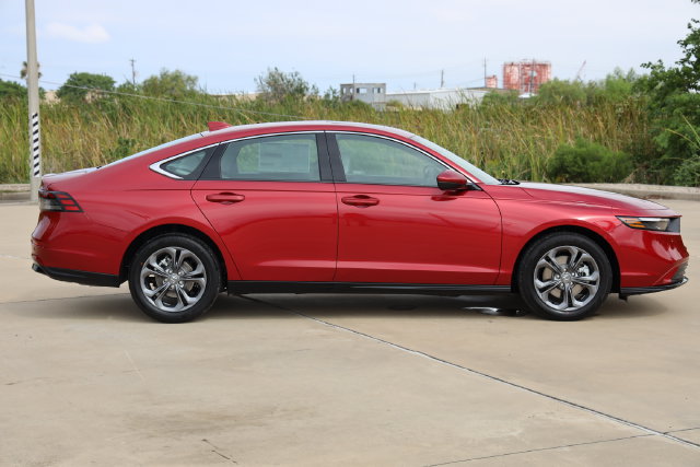 New 2026 Honda Accord EX-L image 8