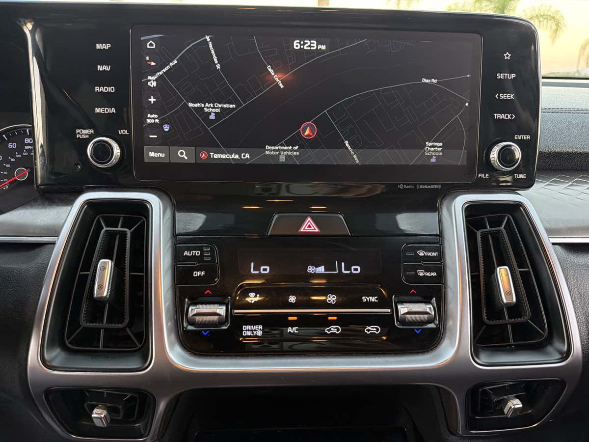 Used 2022 Kia Sorento S FWD image 37