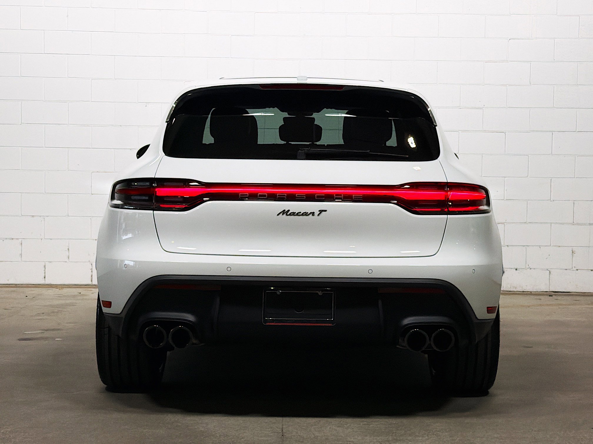 Certified 2026 Porsche Macan Turbo AWD/4WD image 8
