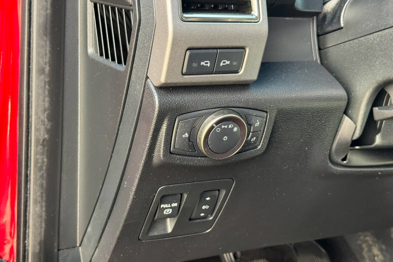 Used 2019 Ford F150 Raptor w/ Equipment Group 801A Mid image 16